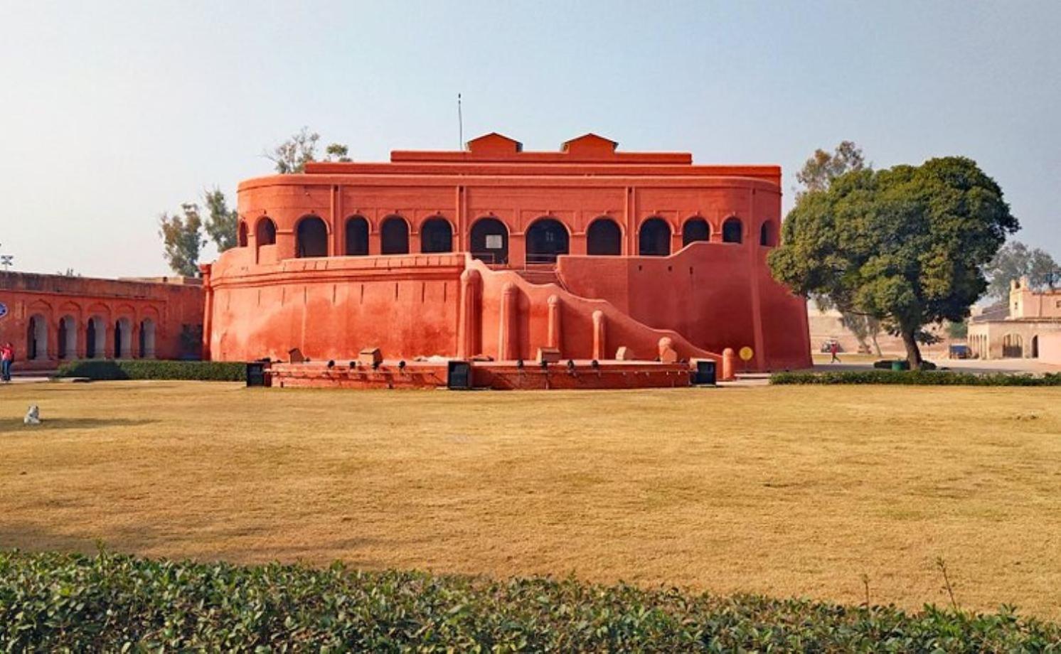 Hotel Rv Golden Amritsar Buitenkant foto