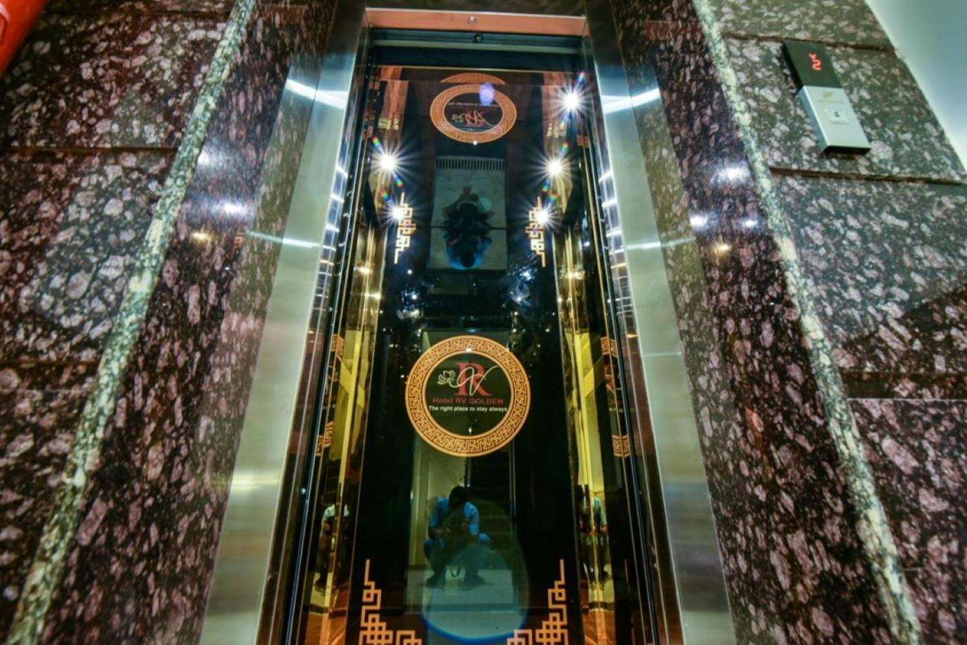 Hotel Rv Golden Amritsar Buitenkant foto