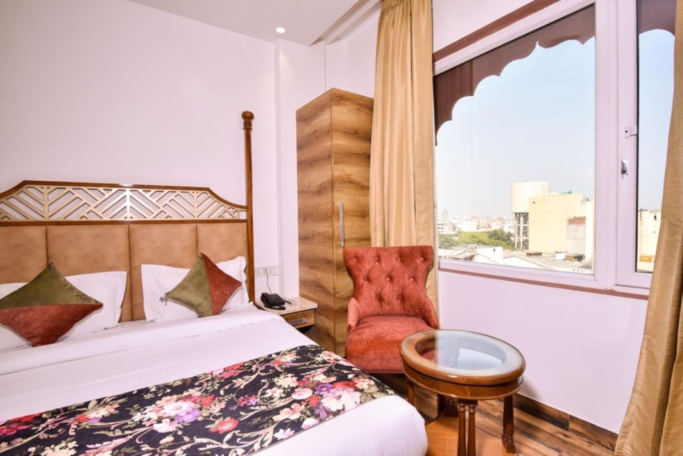 Hotel Rv Golden Amritsar Buitenkant foto